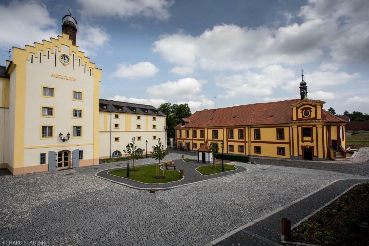 Hotel U Lipy Krusovice Exterior photo